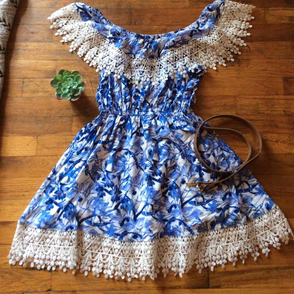 Off- shoulder dress
